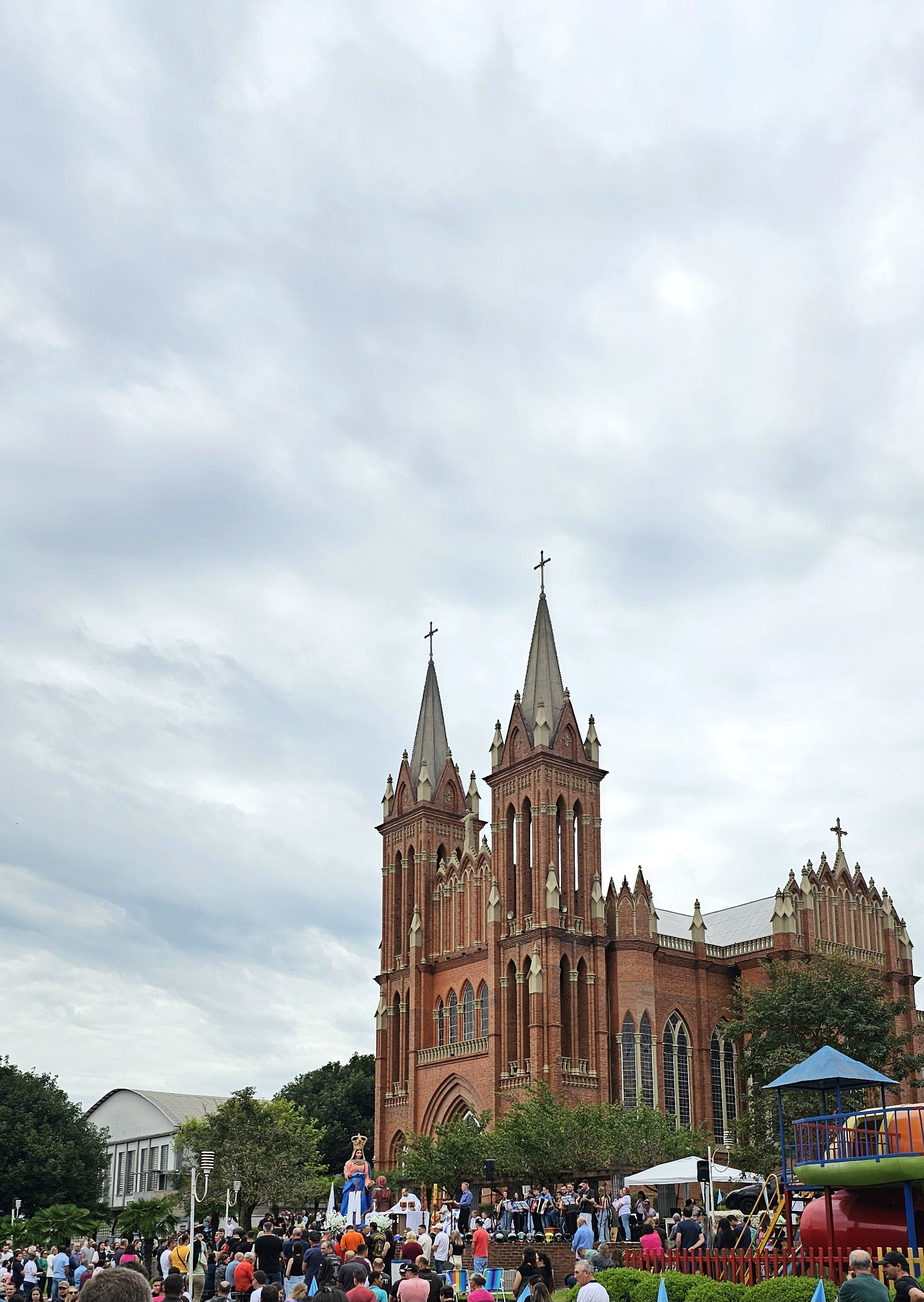 Fachada frontal do Santuário